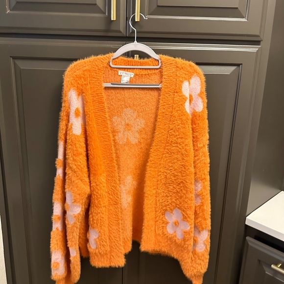 Venus Bright Flowered Furry Cardigan-size M - Picture 5 of 7
